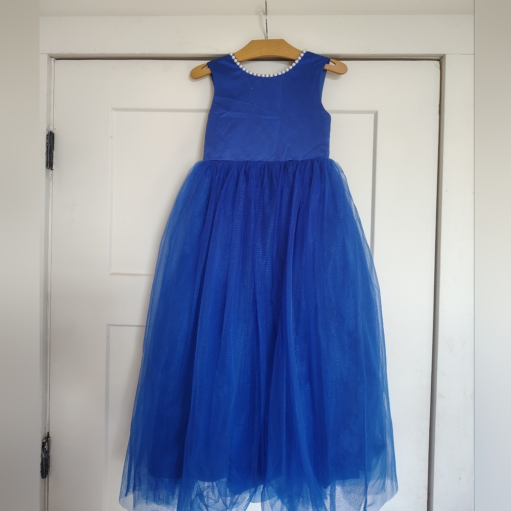 Elegant Blue Sleeveless Dress
